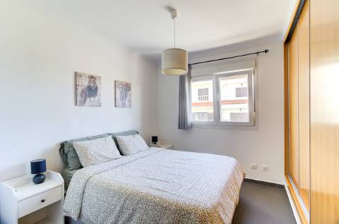 Elegante T2 no rés-do-chão com estilo de vida de resort em VRSA