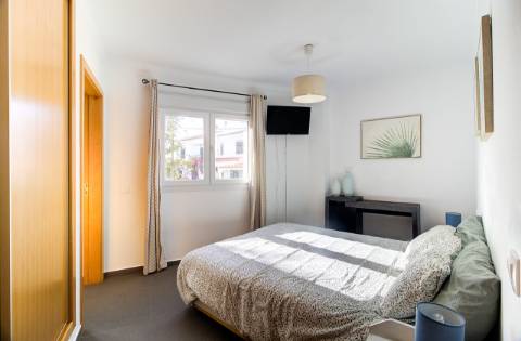 Elegante T2 no rés-do-chão com estilo de vida de resort em VRSA