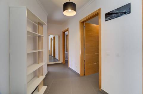 Elegante T2 no rés-do-chão com estilo de vida de resort em VRSA