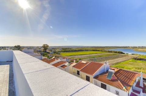 Elegante T2 no rés-do-chão com estilo de vida de resort em VRSA
