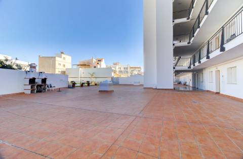 Elegante T2 no rés-do-chão com estilo de vida de resort em VRSA