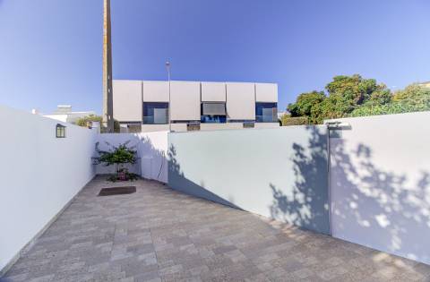 Encantadora moradia T2+1, a poucos metros da Ria Formosa, Cabanas de Tavira