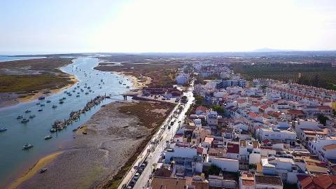 Encantadora moradia T2+1, a poucos metros da Ria Formosa, Cabanas de Tavira