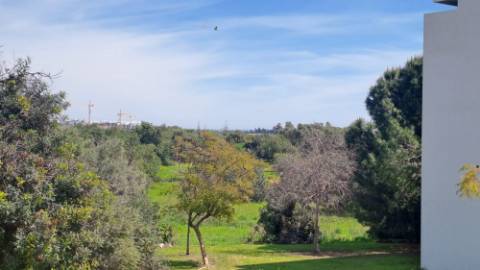 Apartamento T3, 1.º andar, linhas modernas em Tavira