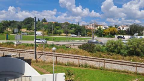 Apartamento T3, 1.º andar, linhas modernas em Tavira