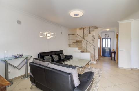 Moradia de Prestígio T4+1 com Piscina Aquecida e Vista Mar - Vila Nova de Cacela