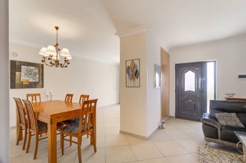 Moradia de Prestígio T4+1 com Piscina Aquecida e Vista Mar - Vila Nova de Cacela