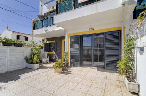 Moradia de Prestígio T4+1 com Piscina Aquecida e Vista Mar - Vila Nova de Cacela