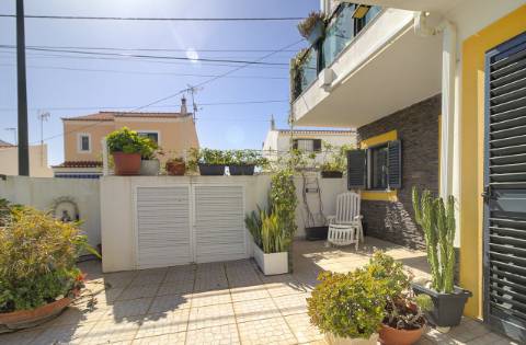 Moradia de Prestígio T4+1 com Piscina Aquecida e Vista Mar - Vila Nova de Cacela