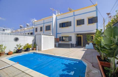 Moradia de Prestígio T4+1 com Piscina Aquecida e Vista Mar - Vila Nova de Cacela