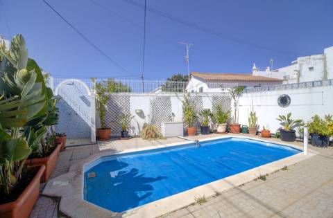 Moradia de Prestígio T4+1 com Piscina Aquecida e Vista Mar - Vila Nova de Cacela