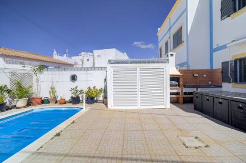 Moradia de Prestígio T4+1 com Piscina Aquecida e Vista Mar - Vila Nova de Cacela