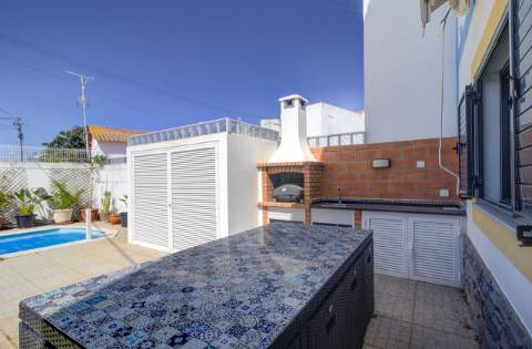 Moradia de Prestígio T4+1 com Piscina Aquecida e Vista Mar - Vila Nova de Cacela