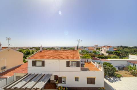 Moradia de Prestígio T4+1 com Piscina Aquecida e Vista Mar - Vila Nova de Cacela