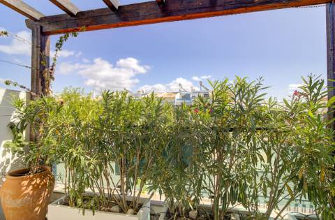 Moradia de Prestígio T4+1 com Piscina Aquecida e Vista Mar - Vila Nova de Cacela