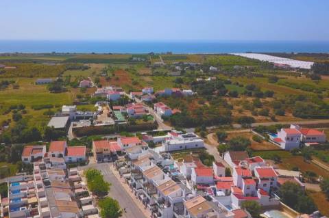 Moradia de Prestígio T4+1 com Piscina Aquecida e Vista Mar - Vila Nova de Cacela