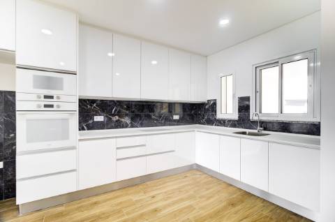 Deslumbrante moradia T3 nova a estrear com piscina, em Altura