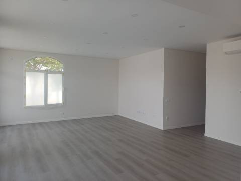 Oportunidade única T3 em Monte Gordo