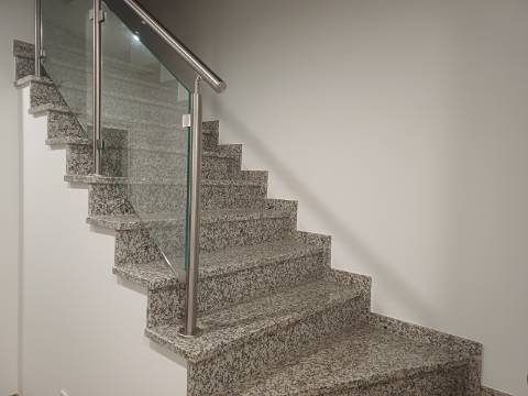 Moradia T3 moderna e luminosa, nova a estrear, localizada em Altura