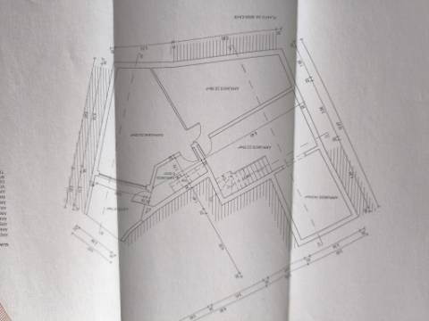 TERRENO URBANO COM 118 M² COM PROJECTO APROVADO PARA CONSTRUÇÃO DE MORADIA T2 NO CENTRO DA JUNQUEIRA - CASTRO MARIM - ALGARVE