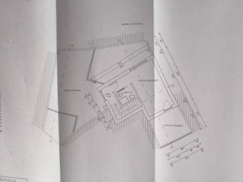 TERRENO URBANO COM 118 M² COM PROJECTO APROVADO PARA CONSTRUÇÃO DE MORADIA T2 NO CENTRO DA JUNQUEIRA - CASTRO MARIM - ALGARVE