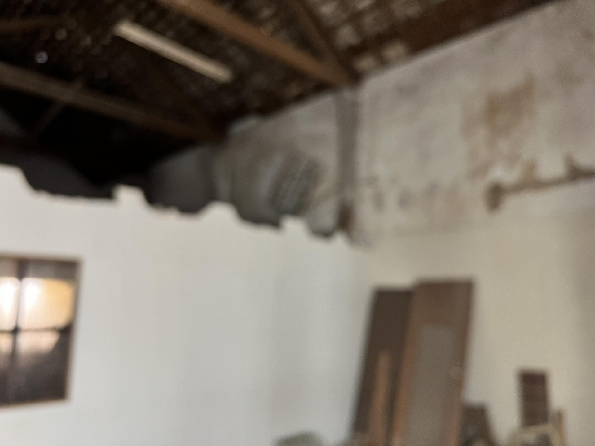**Edifício Devoluto no Centro de Olhão para Construção de Prédio - Oportunidade de Investimento Premium**