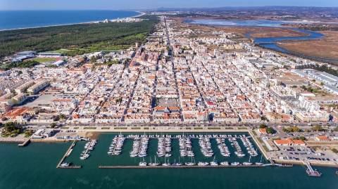 Apartamento T2 na 2.ª Linha do Rio Guadiana em Vila Real de Santo António