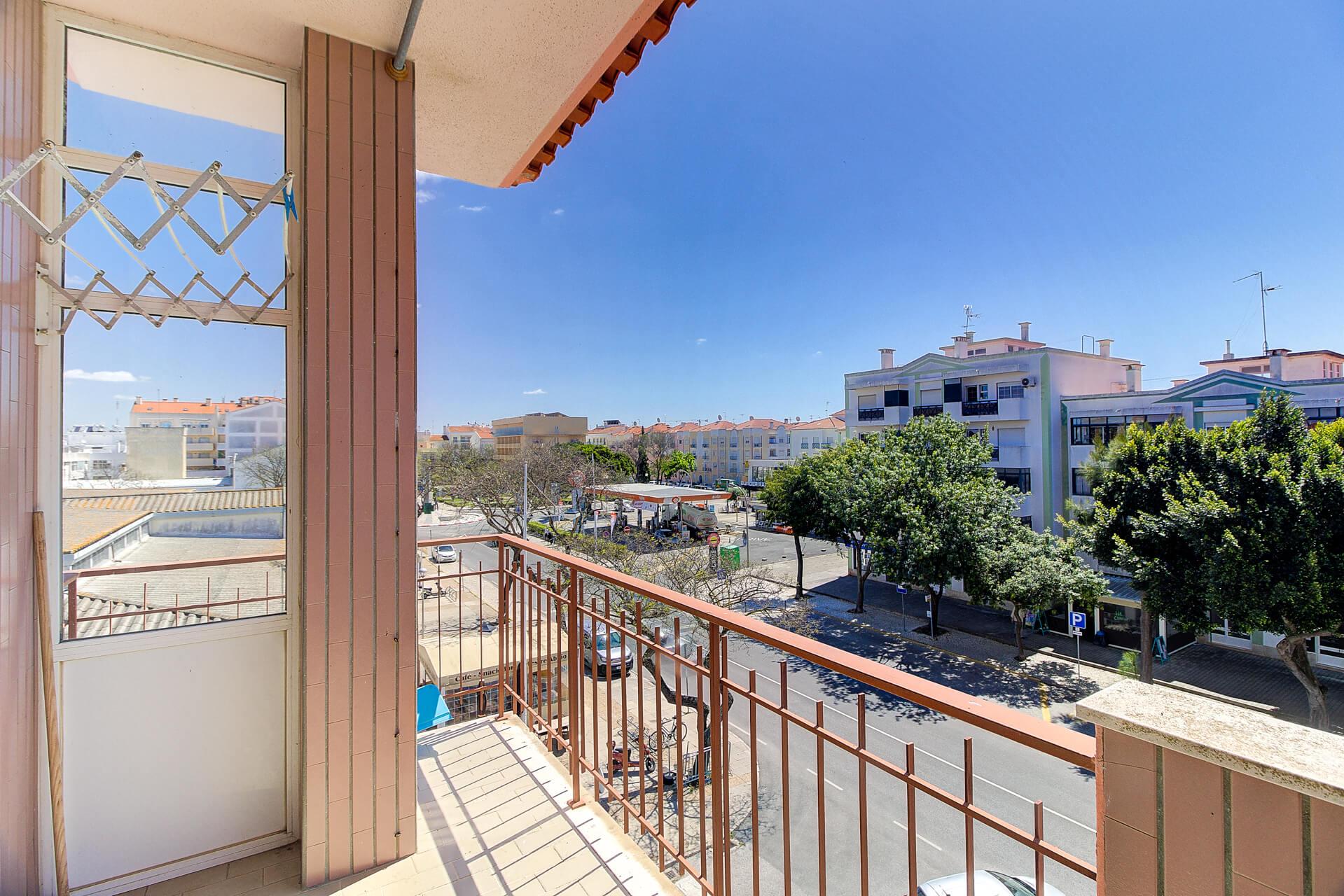 Apartamento T3 | 3.º Andar | Sul/Nascente | Vila Real de Santo António