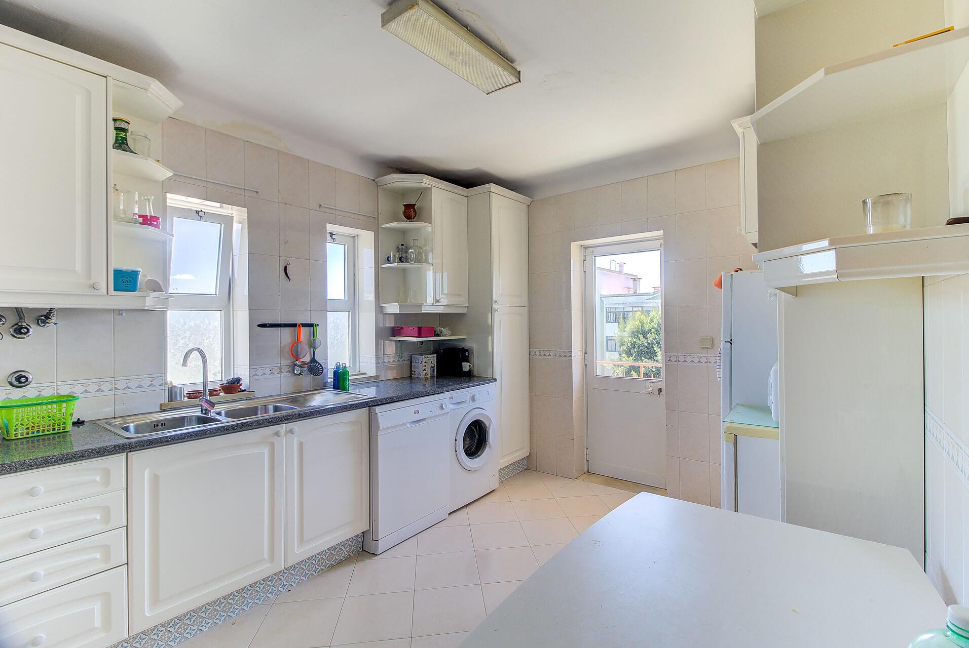Apartamento T3 | 3.º Andar | Sul/Nascente | Vila Real de Santo António