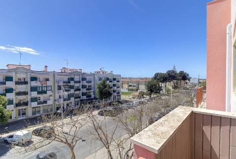 Apartamento T3 | 3.º Andar | Sul/Nascente | Vila Real de Santo António