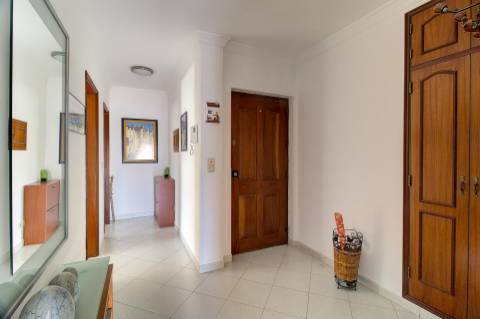 Apartamento T3 | 3.º Andar | Sul/Nascente | Vila Real de Santo António