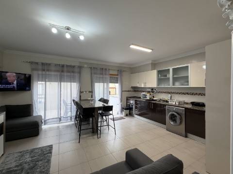 T1 Rés-do-Chão | Monte Gordo | Arrendamento Anual | 900€/mês