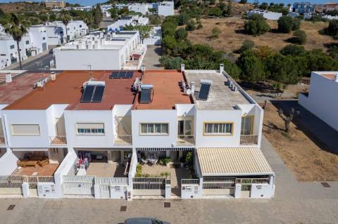 Moradia T3 com 2 Logradouros Quinta da Cerca, Castro Marim
