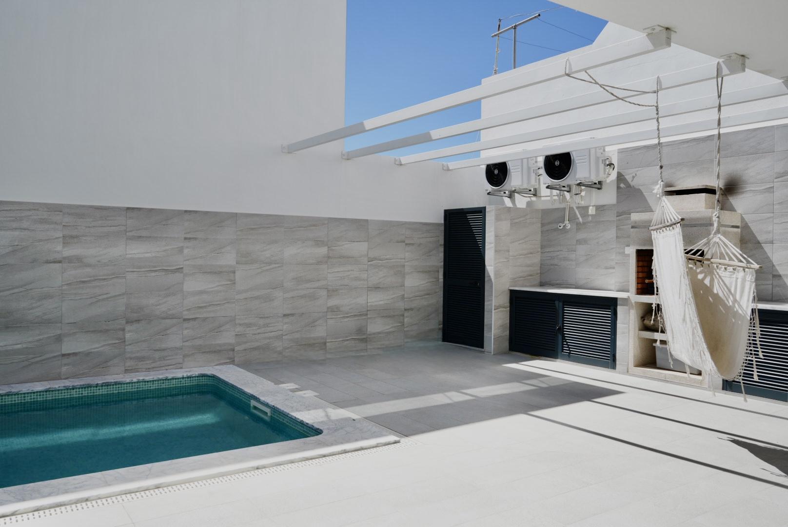 Moradia de Luxo Isolada em Condomínio T3+2 - Manta Rota