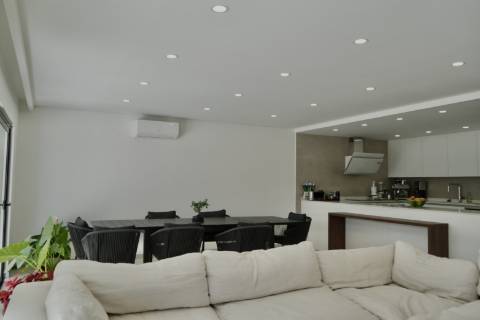 Moradia de Luxo Isolada em Condomínio T3+2 - Manta Rota