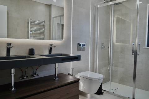Moradia de Luxo Isolada em Condomínio T3+2 - Manta Rota