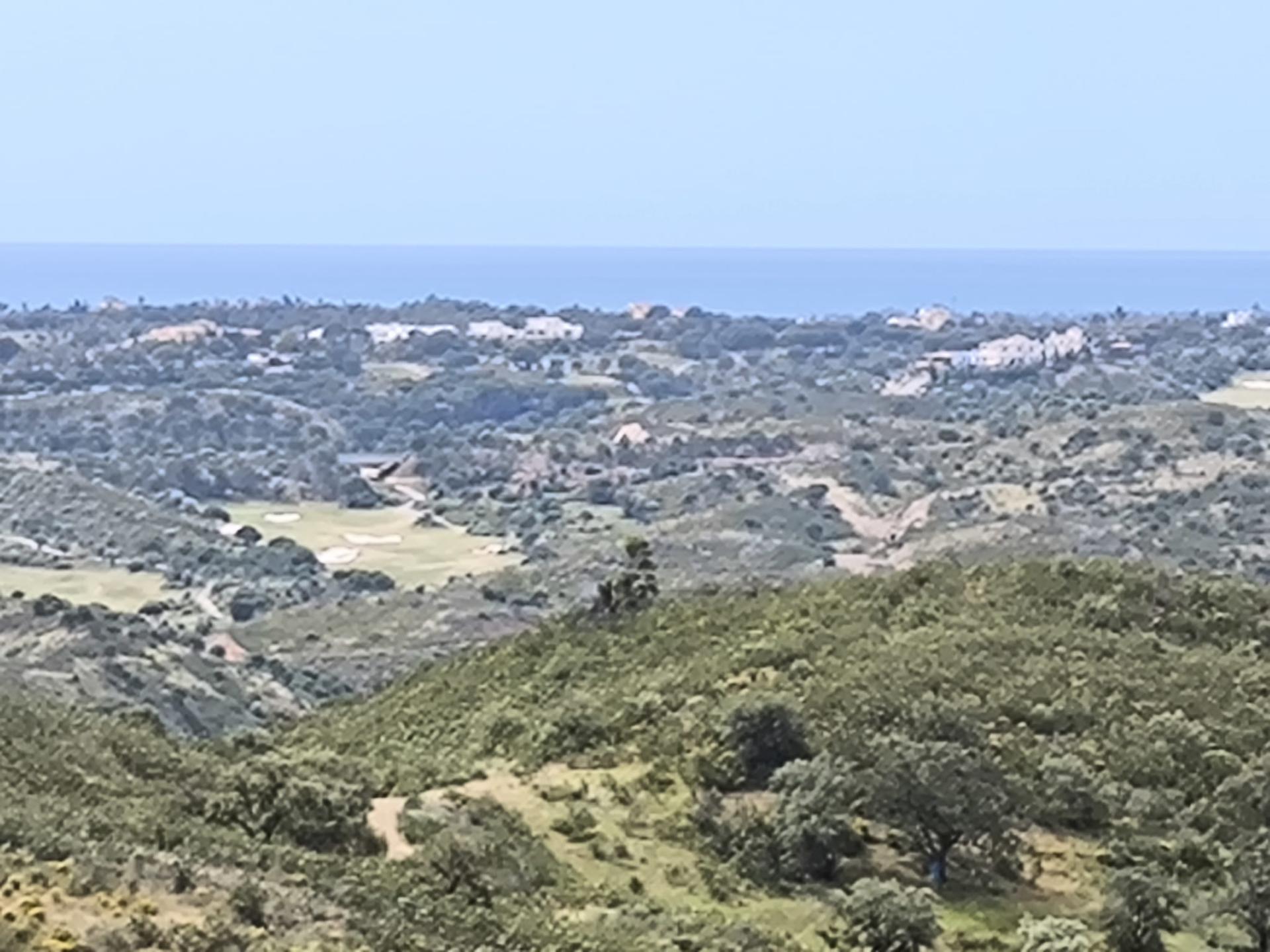 TERRENO COM 56.950 M2 - COM FURO - DEPOSITO DE ÁGUA - VISTA MAR - EM V. N. CACELA - VRSA - ALGARVE