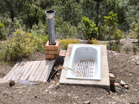 TERRENO COM 56.950 M2 - COM FURO - DEPOSITO DE ÁGUA - VISTA MAR - EM V. N. CACELA - VRSA - ALGARVE