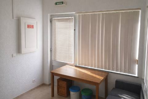 Moradia de 3 Pisos com Amplo Logradouro Privativo no Coração de Vila Real de Santo António