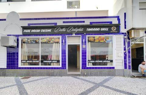 Excelente Oportunidade de Investimento | Snack-Bar Restaurante em Rua Pedonal no Coração de Monte Gordo