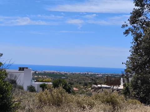 TERRENO RUSTICO COM 13.790 M2 - VISTA MAR - COM POÇO - PRÓXMO AO GOLFE - EM VILA NOVA DE CACELA - VRSA - ALGARVE