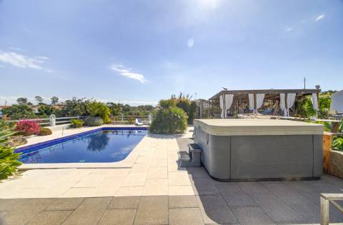 Ribeira da Gafa, moradia 4 quartos com piscina