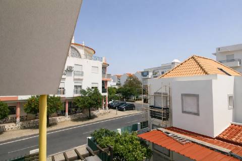 Vila Nova de Cacela, Andar de Moradia T2+1 com terraços