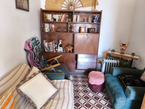 MORADIA T2 COM GARAGEM, ARRUMOS E LOGRADOURO - EM BALURCOS - ALCOUTIM