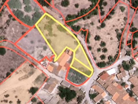TERRENO URBANO - COM 1580 - COM ARMAZEM 260 M2 - PARA CONSTRUÇÃO DE MORADIA E OU TURISMO - CORTE NOVA - ODELEITE - CASTRO MARIM - ALGARVE