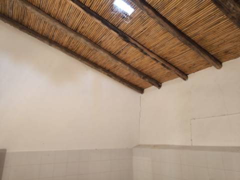 MORADIA COM JARDIM - EM CORTE NOVA - ODELEITE - CASTRO MARIM - ALGARVE