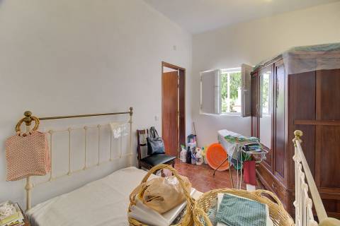 Prédio 94m² Garagem/Arrumos - Castro Marim
