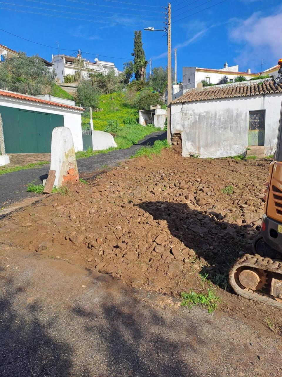TERRENO URBANO COM 137 M² - POSSIBILIDADE DE CONSTRUIR UMA MORADIA - EM GUERREIROS DO RIO - ALCOUTIM