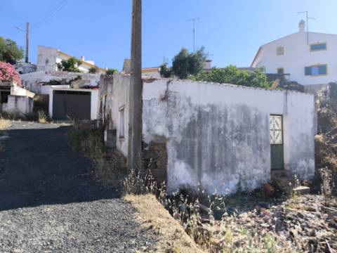 TERRENO URBANO COM 137 M² - POSSIBILIDADE DE CONSTRUIR UMA MORADIA - EM GUERREIROS DO RIO - ALCOUTIM
