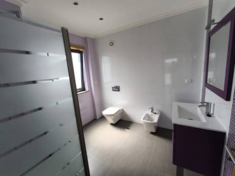 MORADIA COM PISCINA - COM 888 M² - VISTA MAR - EM SÃO BARTOLOMEU - A POUCOS MINUTOS DA PRAIA VERDE - CASTRO MARIM - ALGARVE